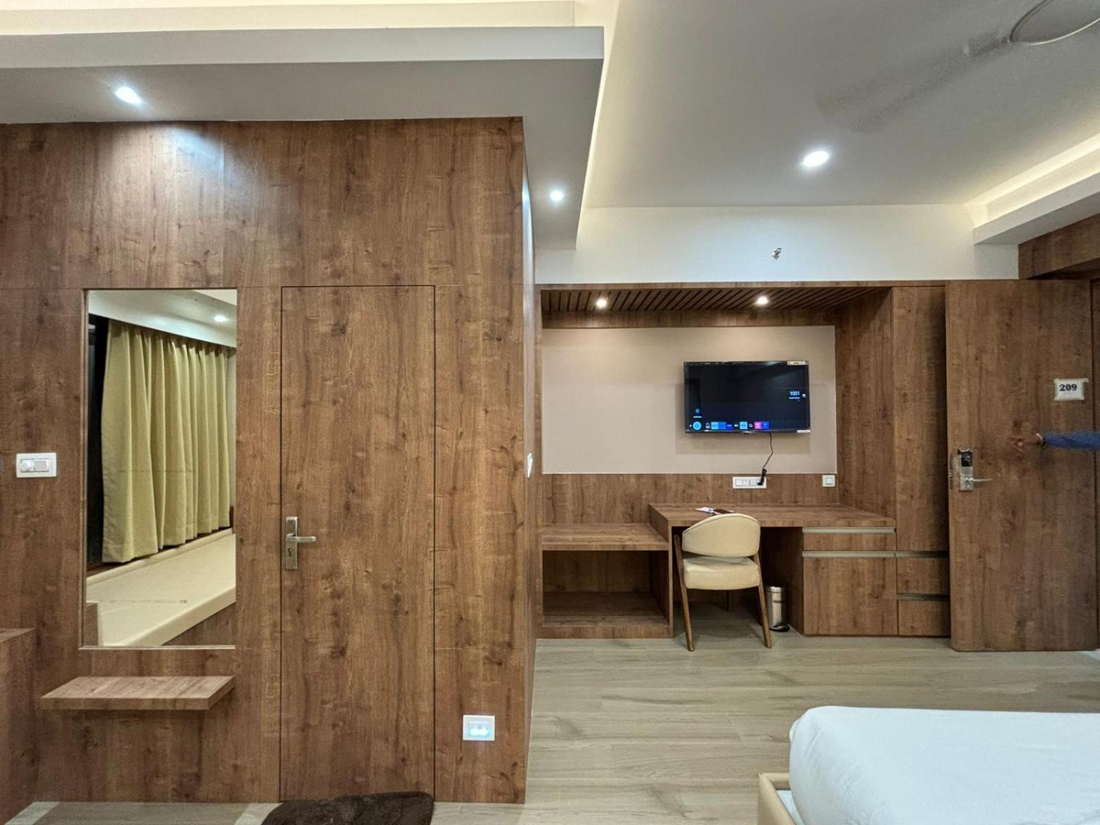 The Pearl Club Resort Shānti Niketan Exteriér fotografie