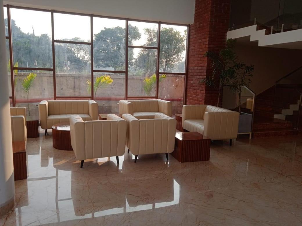 The Pearl Club Resort Shānti Niketan Exteriér fotografie