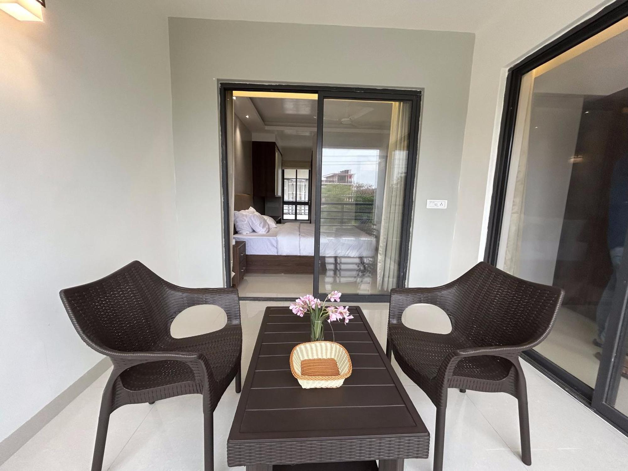 The Pearl Club Resort Shānti Niketan Exteriér fotografie